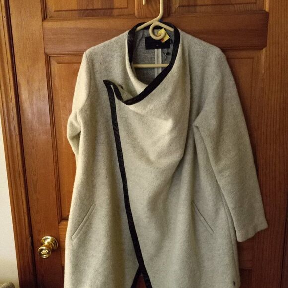 Coster Copenhagen Swing Coat - Picture 1 of 13